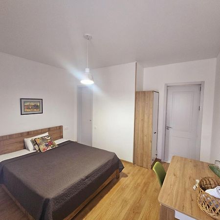 Hotel Home Tbiliszi Kültér fotó